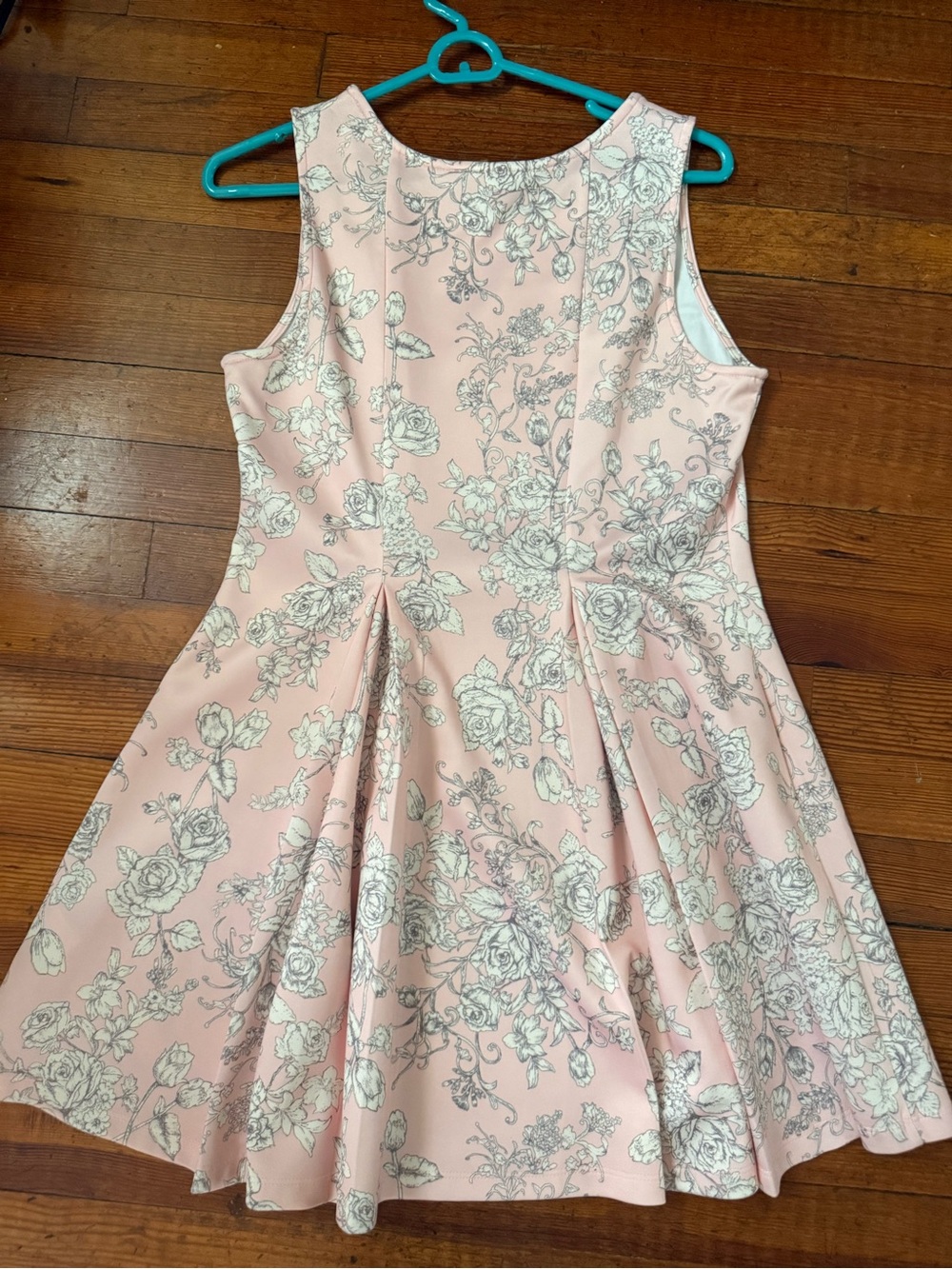 Women’s Pink Floral Fit-and-Flare Dress - Picture 2 of 3
